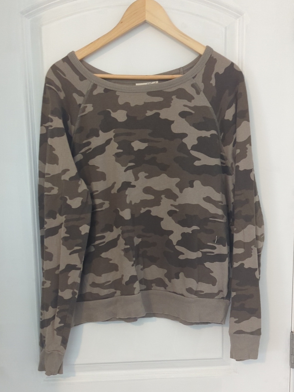 Universal Thread Women's Camouflage Crewneck Sweater in Olive and Taupe